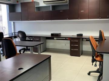 IMPECABLE OFICNA IMPLEMENTADA ABARCA TODO UN PISO EN CHACARILLA DEL ESTANQUE