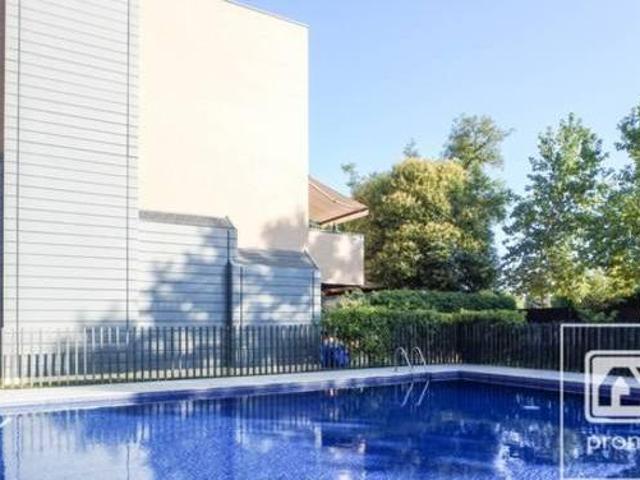 Impecable piso con terraza en urbanización con excelente ubicación en Valdemarín