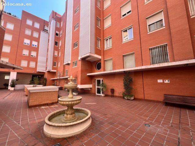 Impecable piso de 4 habitaciones y 2 baños. incluye garaje
