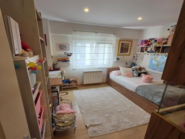 Impecable Piso de 3 Habitaciones en Avilés ¡Tu Nuevo Hogar Te Espera! Cómpralo por 698€ / mes