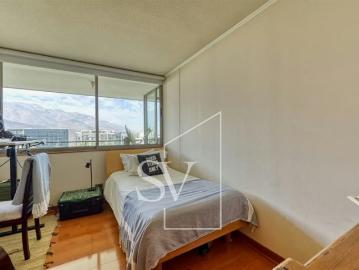 Impecable y con vista espectacular a la cordillera, amplio | 2 Dormitorios por 8800.00 en Lo Barnechea