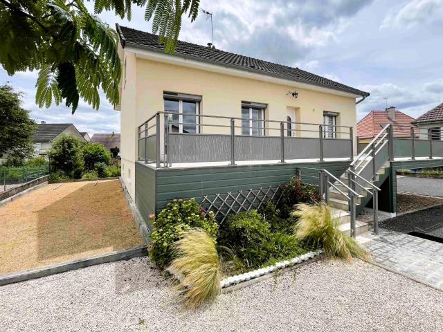 Impeccable villa sur terrain clos de 603m2