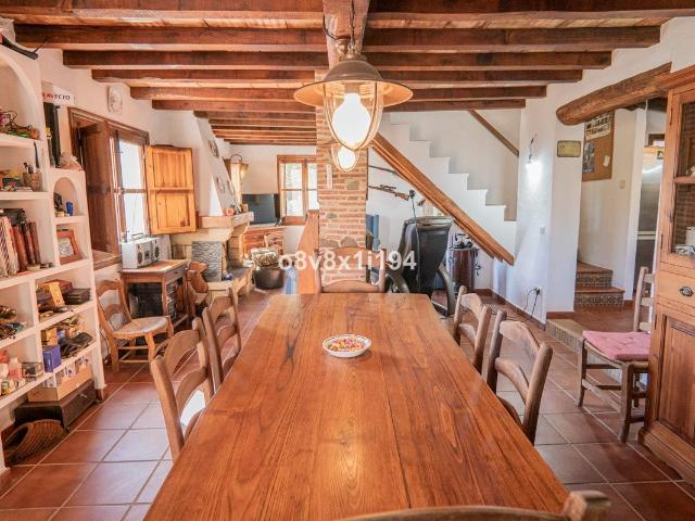 Impère Magnífico de 30 hectáreas en Jubrique, Valle del Gena. 485m² Jubrique