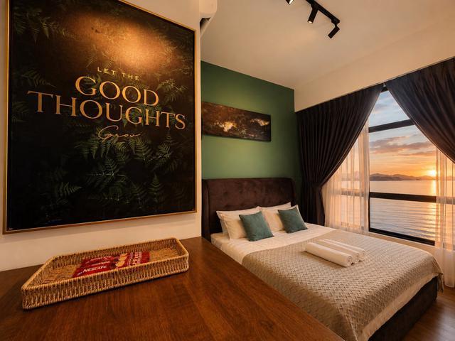 Imperium Stylish Seaview Studio Fully Furnished Sunset view Cozy