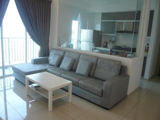 Imperial Residences 3 Car Parks Fully Furnished Top Floor At Relau