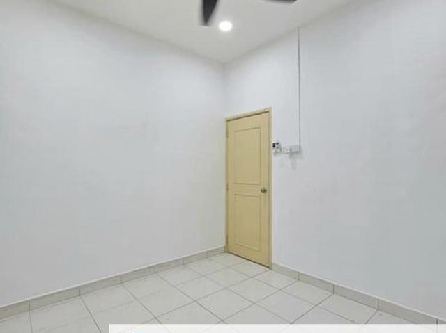 Impian Emas | 1.5 Storey Terrace House | 24x80 | 4Bed 2Bath | Freehold | Non Bumi | Newly Refurbished | Vacant Unit | Northwest Facing