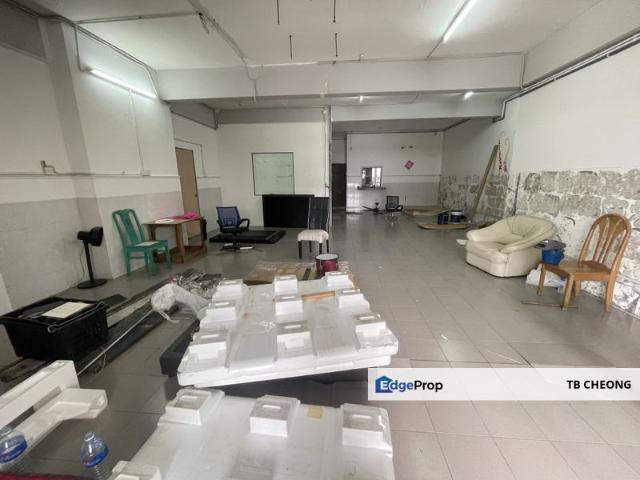 Impian Meridian Commerz