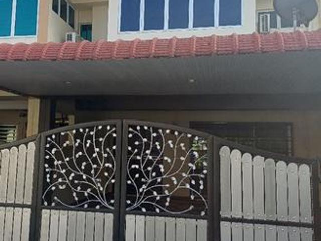 Impiana Adril Menglembu Double Storey Ready Move In