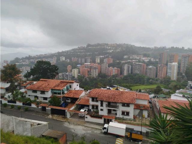 Imponente Casa de 680Mts2 Vista Panorámica, Sdad 24/7, en Los Naranjos