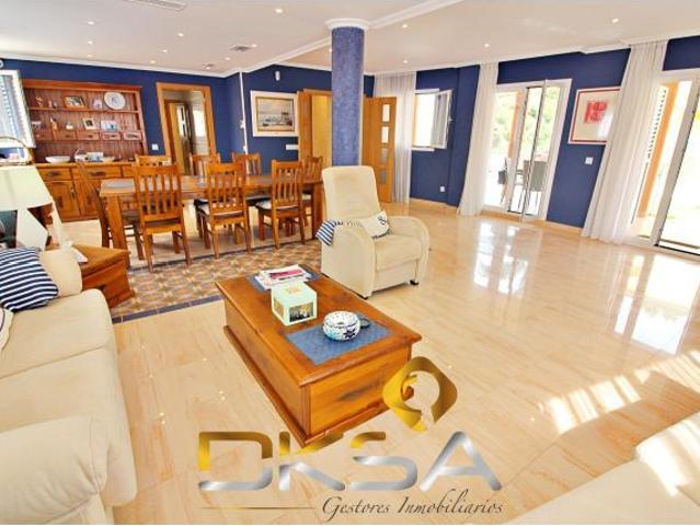 Imponente chalet en venta en Oropesa
