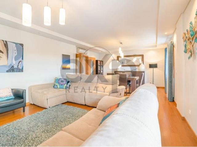 Imponente Apartamento T3 na Travessa das Torres, Quinta Gran. 140m² Alfragide