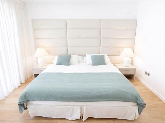 IMPRESIONANTE APARTAMENTO CON VISTAS AL MAR EN THE LINKS II. ALCAIDESA
