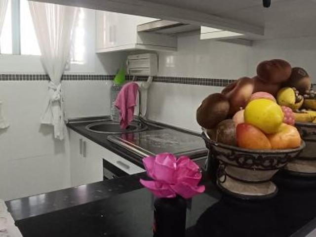 IMPRESIONANTE APARTAMENTO DE 2 DORMITORIOS EN AV MEDITERRANEO, REFORMADO Y CON PARKING COMUNITARIO