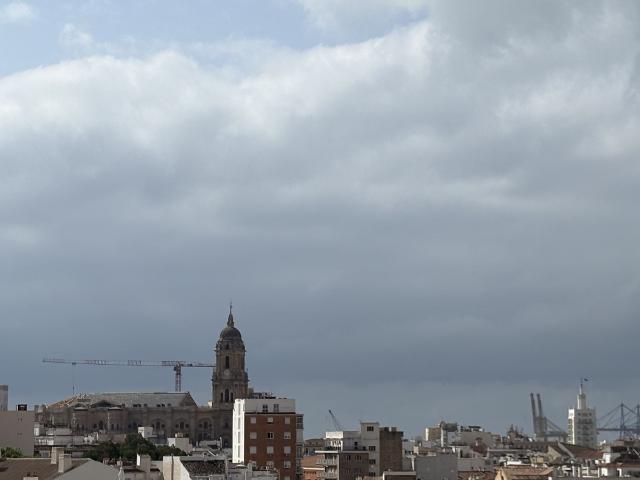 impresionante apartamento en el corazón de Málaga con espectaculares vistas panorámicas