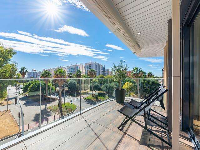 Impresionante Apartamento en Playa San Juan