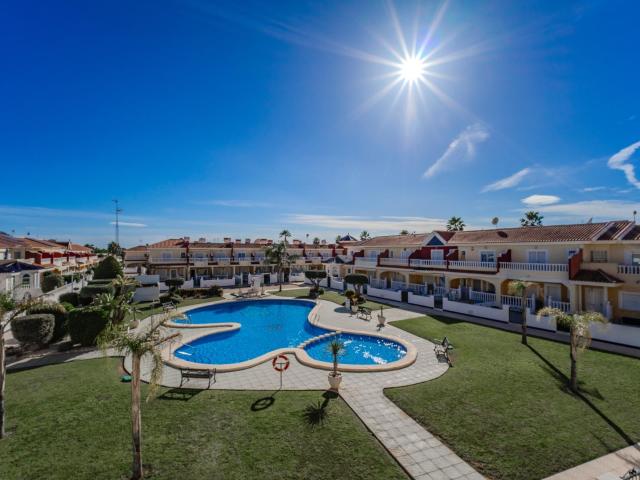 Impresionante Casa Adosada De 3 Dormitorios Uno De Ellos Co. 99m² Ciudad Quesada