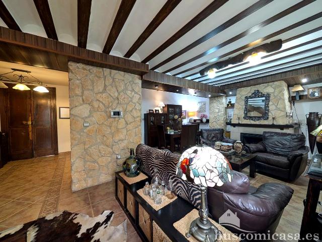 Impresionante casa en Alberto López Poveda
