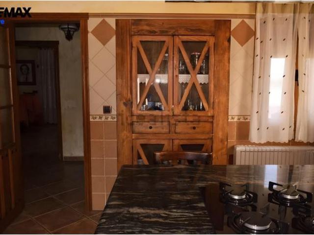 Impresionante Chalet Independiente con Piscina. Parcela de 1.300 m2