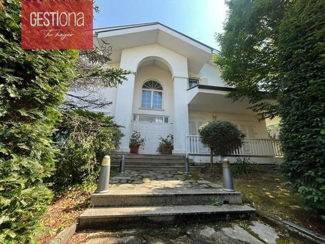 IMPRESIONANTE CHALET INDIVIDUAL EN ZONA DE BELNOJA