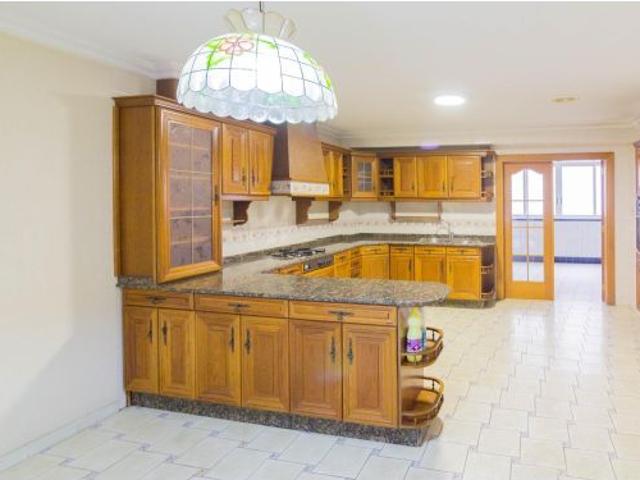 IMPRESIONANTE PISO CON 5 DORMITORIOS Y MÁS DE 240M2 EN CALLOSA DE SEGURA GARAJE Y TRASTERO OPCIONAL