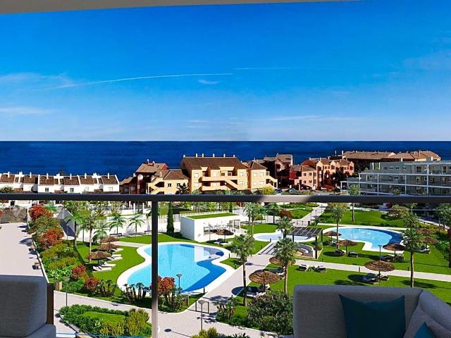 Impresionante Piso De 3 Dormitorios A Tan Solo 150M De Las P. 91m² Manilva