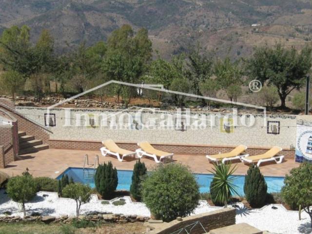 Venta de Chalet Rústico en Casabermeja