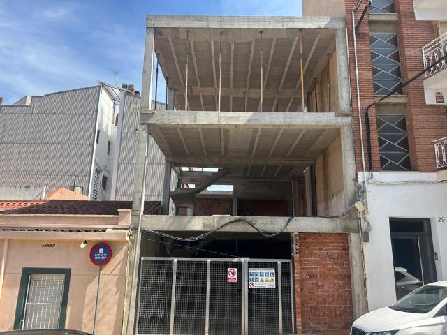 IMPRESIONANTE PROYECTO EN LA FONT VERDA DE GRANOLLERS!