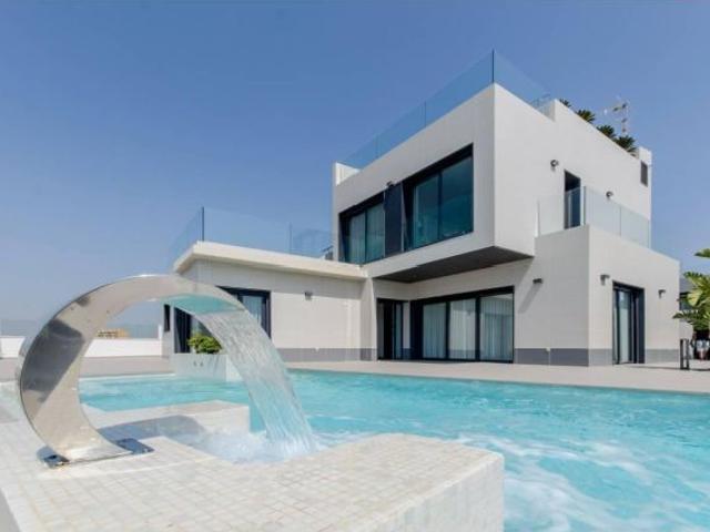 Impresionante villa de lujo con vista al mar en Campoamor