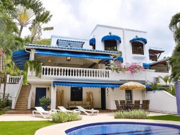 Impresionante Villa de Playa en Venta en Playa Blanca