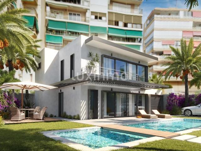 Impresionante villa de 3 dormitorios frente al mar en la pla. 148m² Ayuntamiento Campello