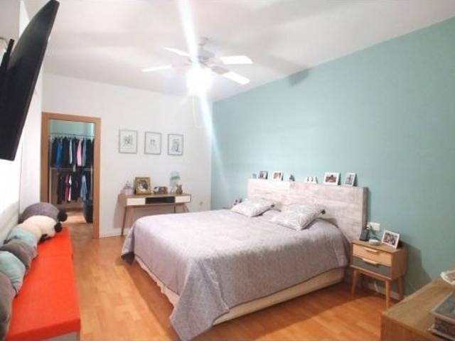IMPRESIONANTE VIVIENDA SOBRE LOCAL COMERCIAL DIVIDIDO EN DOS NEGOCIOS