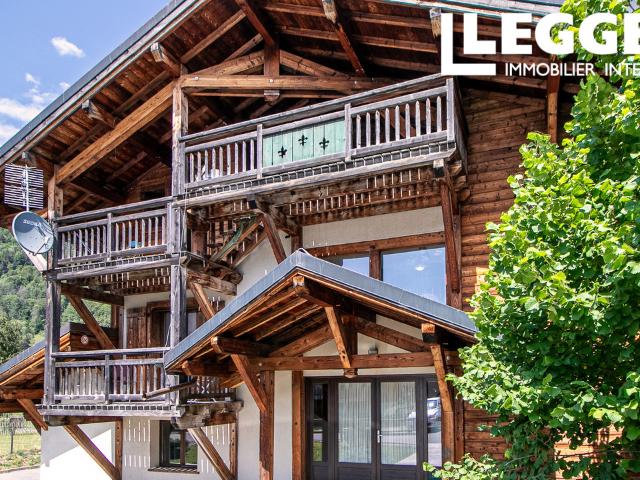 Impressionant chalet de 7 chambres aux Portes du Soleil  cadre de vie luxueux et fort potentiel locatif