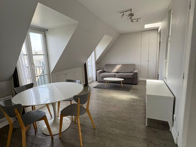 In the Heart of Paris – Panoramic View & Balconies – 6th Floor, Paris Amsterdam Apartments for Rent