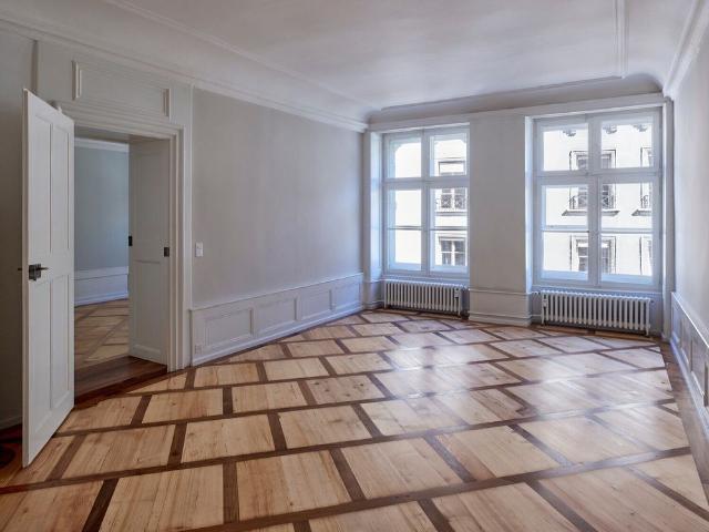 In the heart of the Bern Old Town, you can stay at the historic Junkerngasse