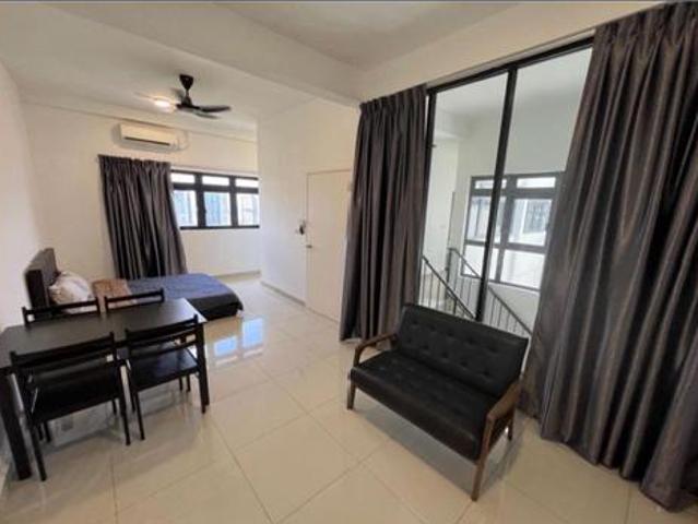 In the Medini area own a duplex penthouse unit