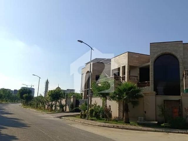 In Top City 1 Block A Residential Plot For Sale Sized 10 Marla