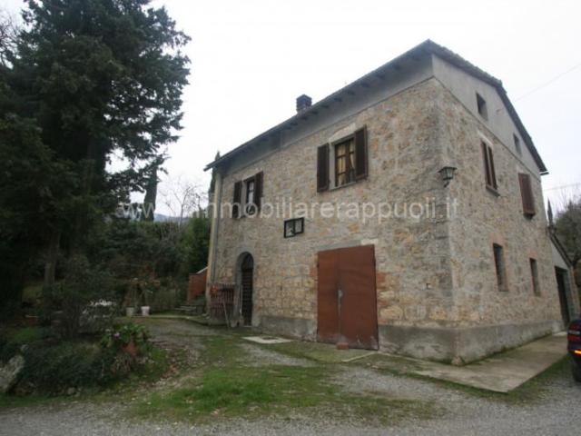 In una splendida posizione collinare nel comune di Cetona, p. 210m² Cetona