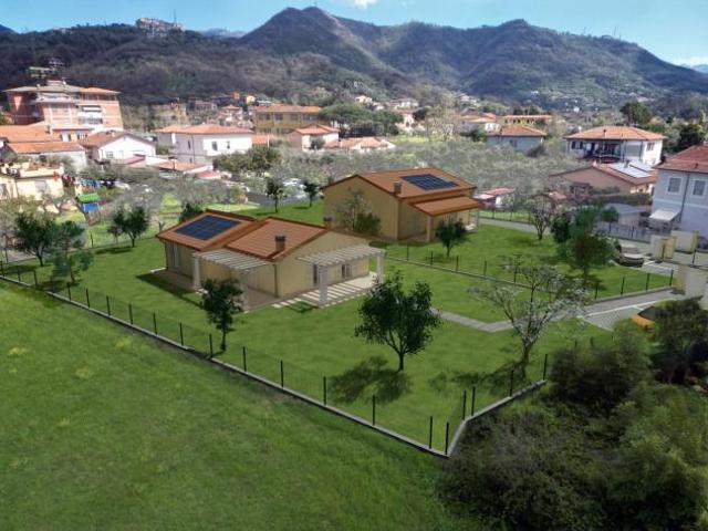 in vendita a Luni