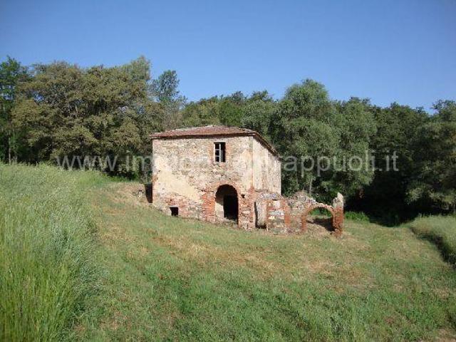 In vendita a Torrita di Siena, proponiamo un affascinante ca. 325m² Torrita di Siena
