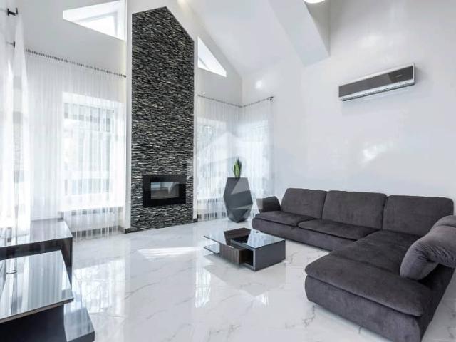 In Bahria Town Johar Block 1000 Square Feet Flat For sale