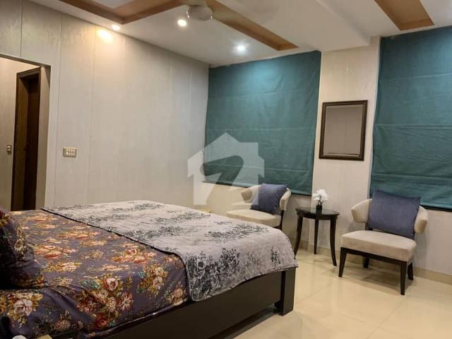 In Bahria Town Sector C Of Lahore, A 850 Square Feet Flat Is Available