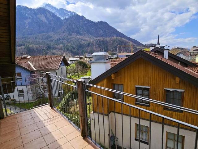 In begehrter Lage: Doppelhaushälfte mit Bergblick