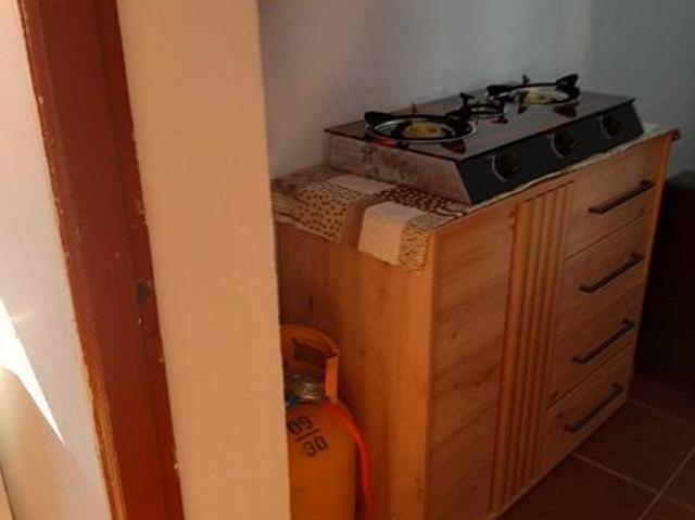 În Constanța ofer spre Inchiriere Garsoniera 26m2 zona Far