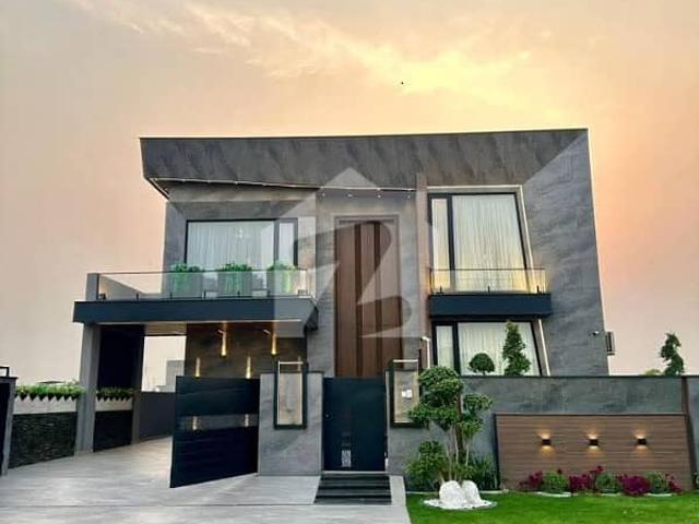 In DHA Phase 7 1 Kanal House For Sale