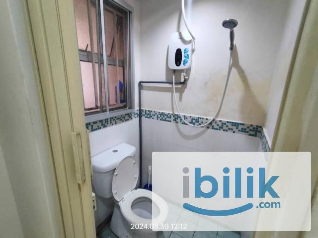 [In Front LRT] Seri Maya Condo Balcony Medium Room, LRT Setiawangsa, near KLCC