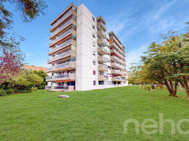 In Gland, 5,5 Zimmer von 142 m², geräumig und hell, in der Nähe des Sees