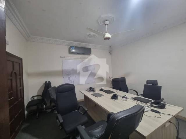 In Gulshan E Iqbal Block 5 Of Karachi, A 220 Square Yards House Is Available