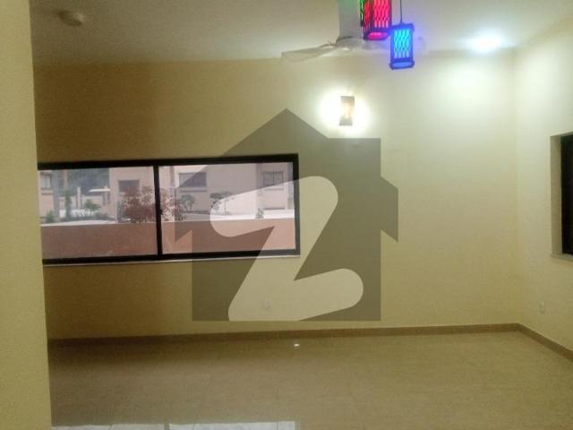 In Hayatabad Phase 5 Flat Sized 1676 Square Feet For rent Hayatabad Phase 5