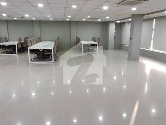 In i 8 new office corporate office. 2000 sqr ft