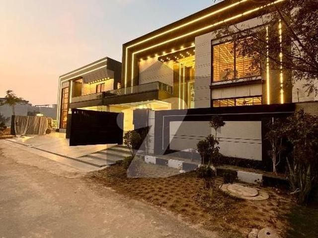 In IEP Engineers Town 1 Kanal House For Sale IEP Engineers Town